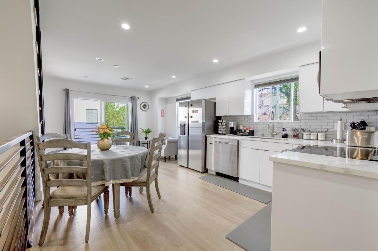 Modern Apartment In Studio City Los Angeles Exterior photo