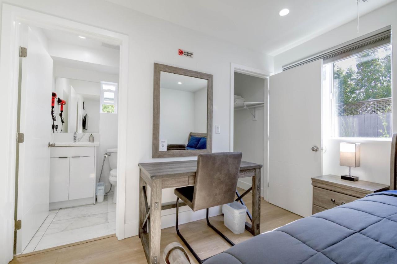 Modern Apartment In Studio City Los Angeles Exterior photo