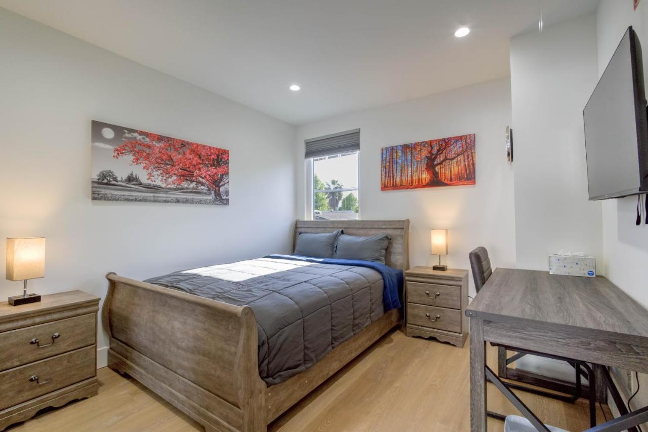 Modern Apartment In Studio City Los Angeles Exterior photo
